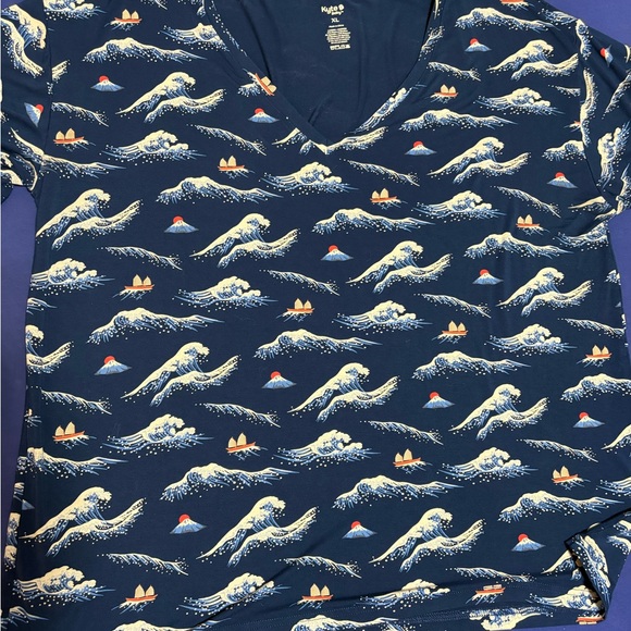 Kyte BABY Tops - Kyte baby wave xxl v neck